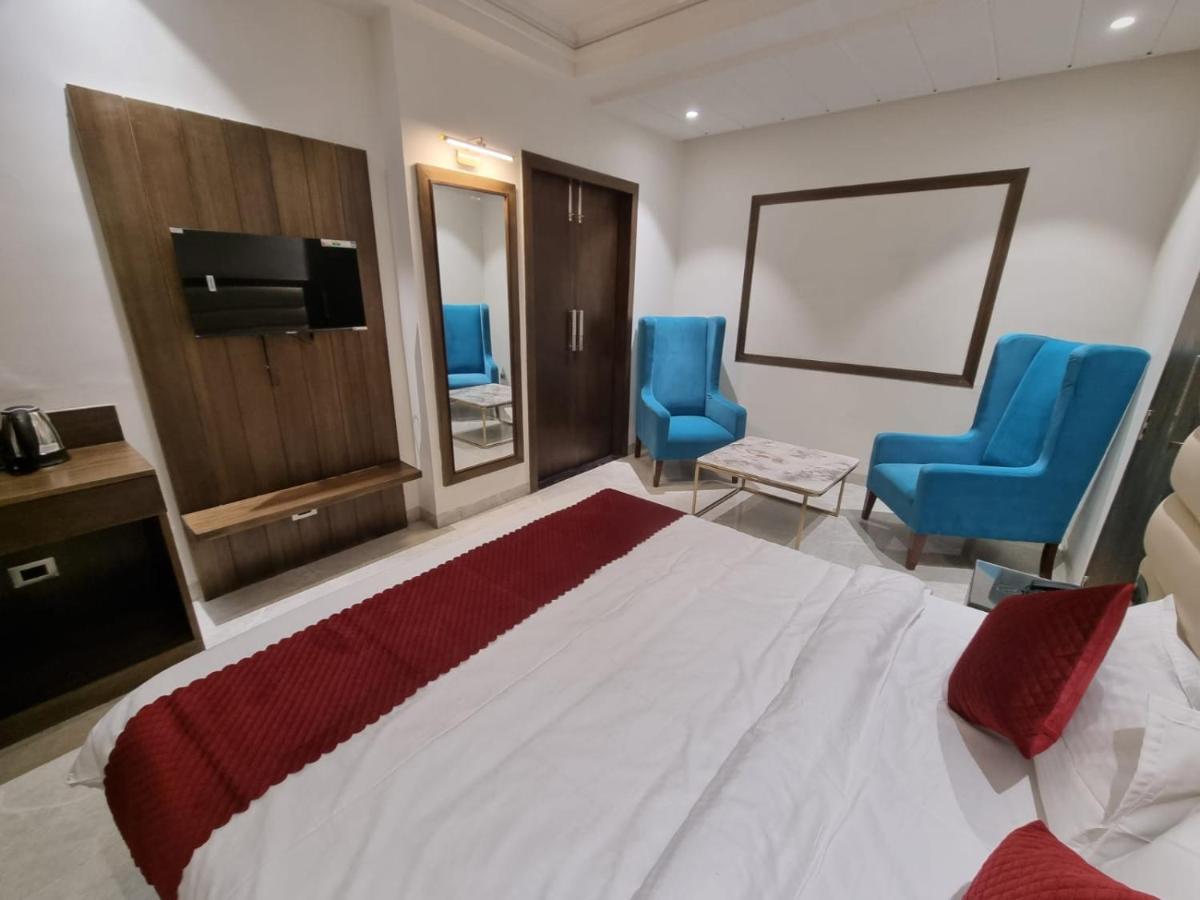 Luxe Resorts - Centrally Heated Air Conditioned Hotel In The Heart Of Kasauli Exterior foto