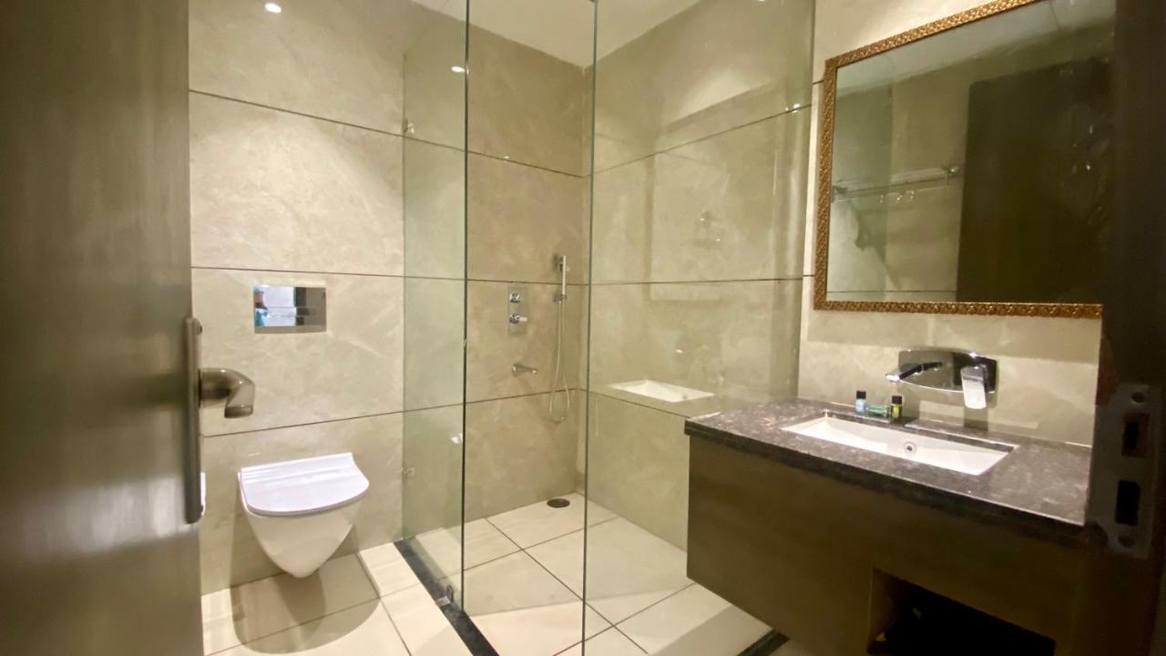 Luxe Resorts - Centrally Heated Air Conditioned Hotel In The Heart Of Kasauli Exterior foto